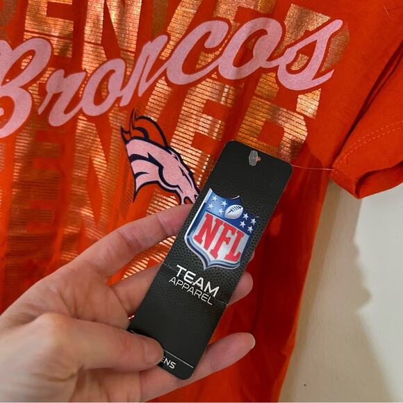 NFL Women's Majestic Franchise V Denver Broncos Tee Shirt Top Size Medium - Picture 4 of 5